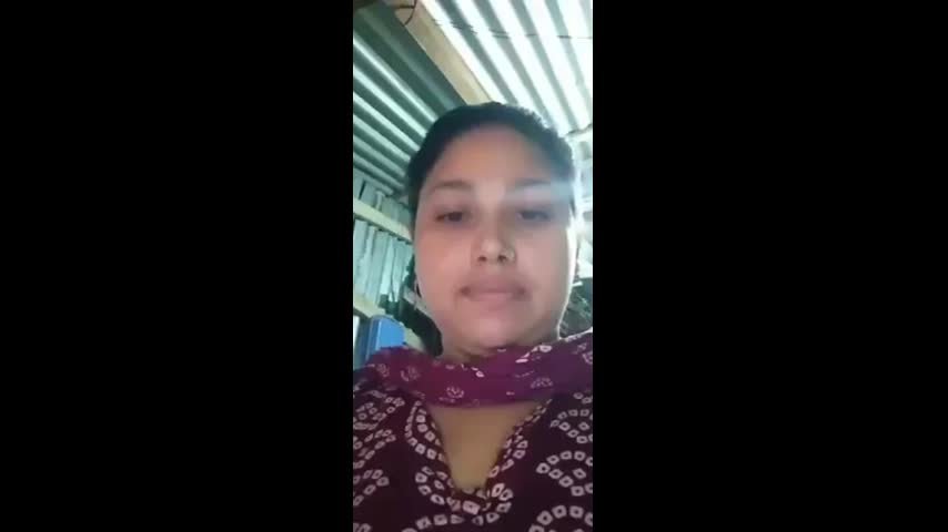 Village Bhabi Showing