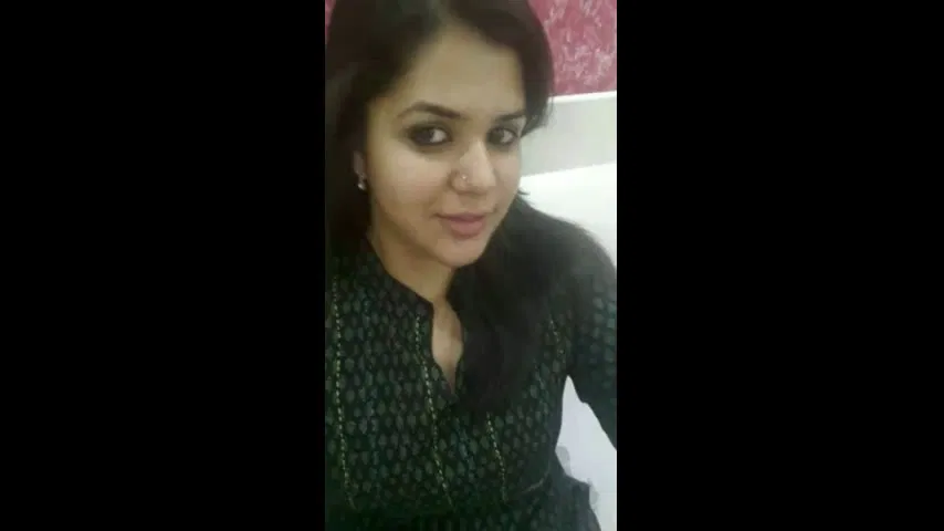 Desi gf making nude for her bf