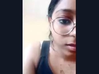 Gf Showing on video call