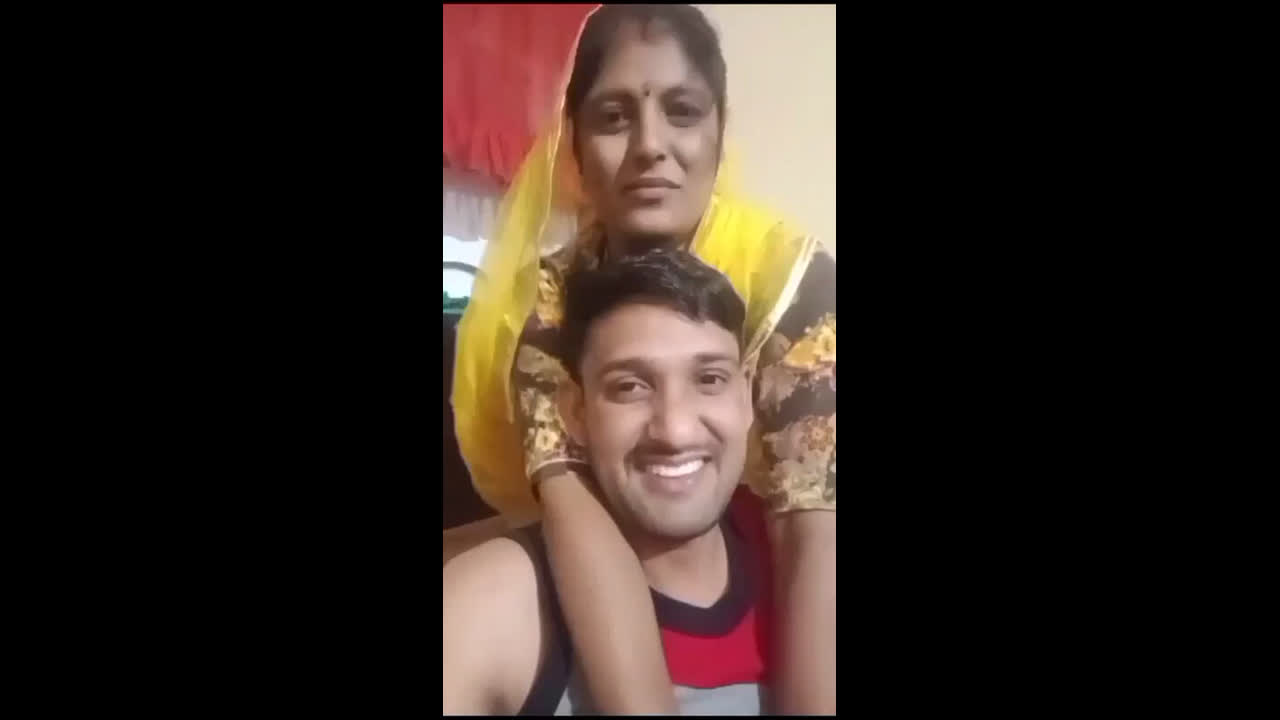 Bhabhi giving handjob to devar