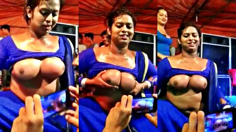 Transgender Daring Big Boob Show