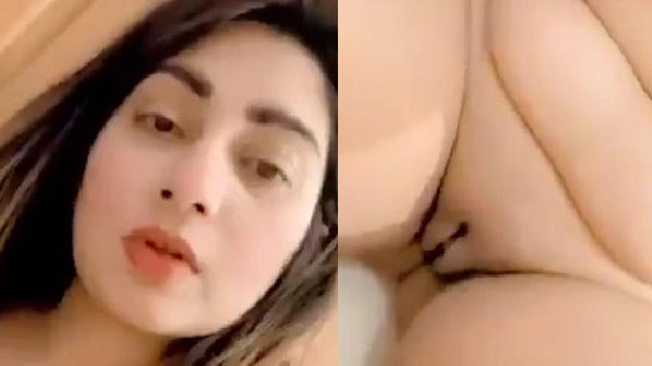 Muslim girl ki big boobs aur chut ki selfie