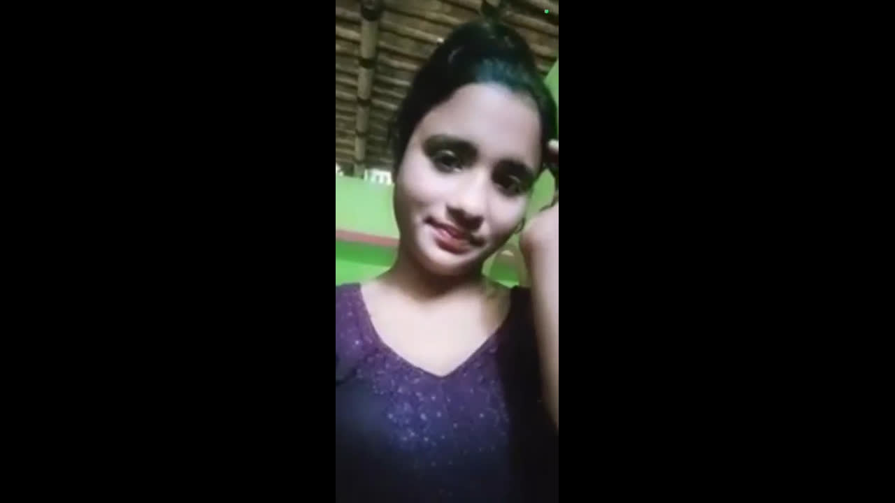 Big Booby Village Girlfriend Showing Nude And Fingering On Vc