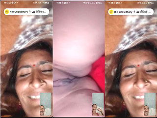 Desi Mature Cpl Romance and FUckingShows Pussy On vC part 2