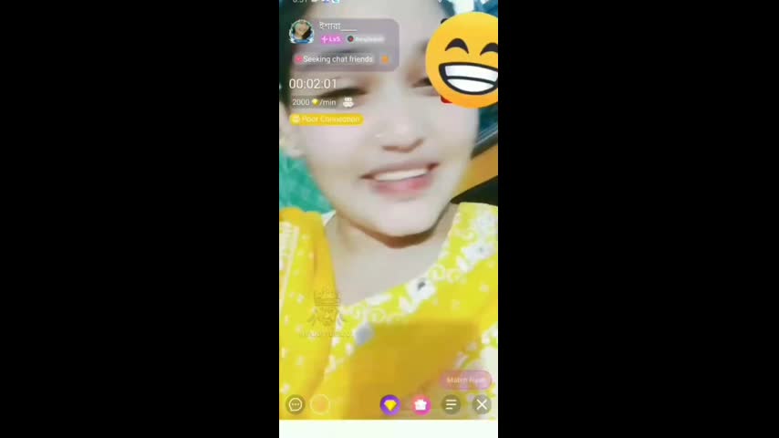 Cute girl nude chamet full video