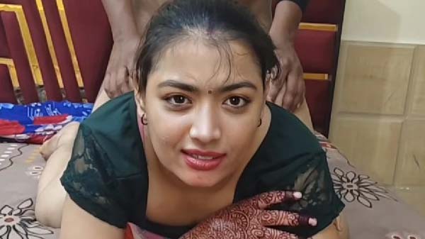 Devar ne bhabhi ki gaand maari lund chuswa kar