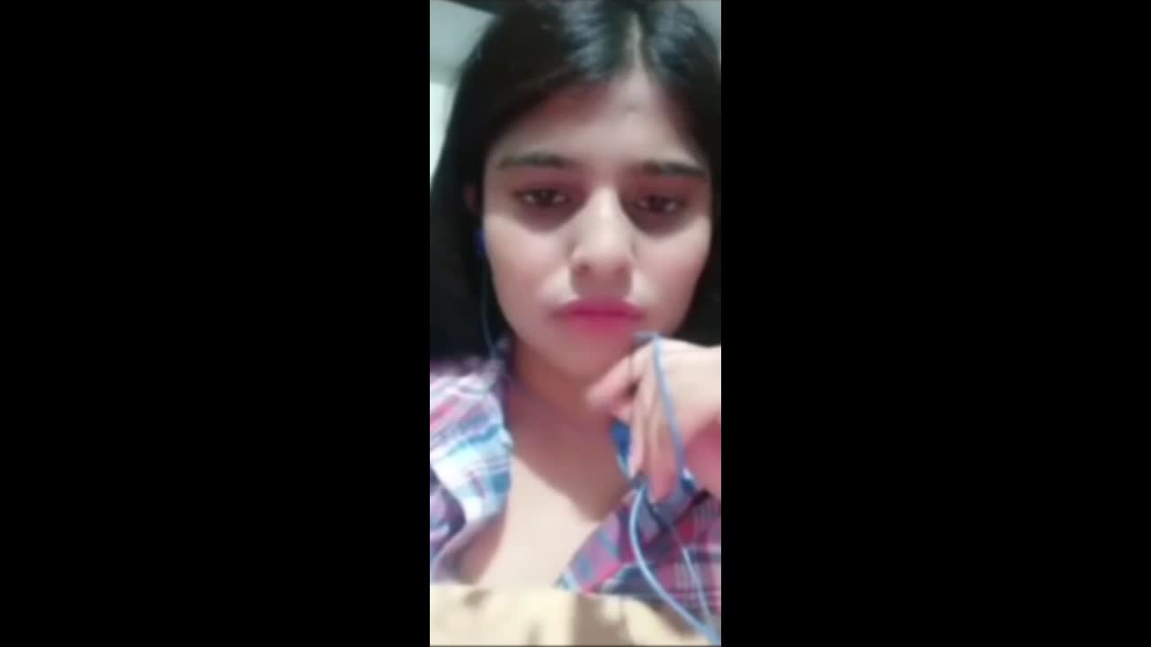 Beautiful Sexy Indian Mal Fingering