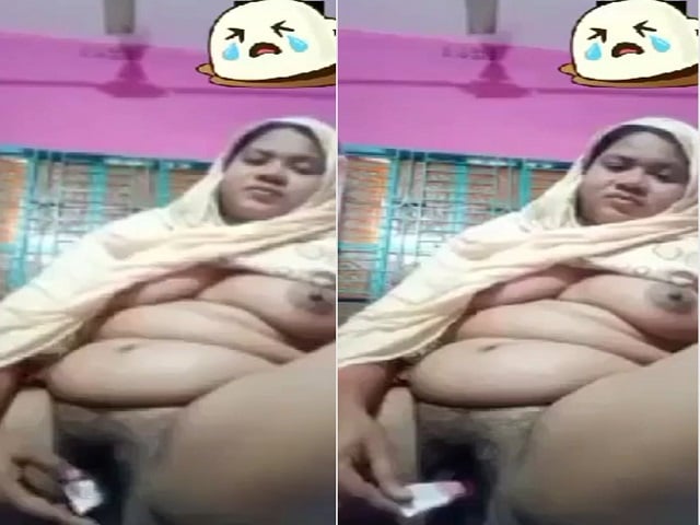 Bengali boudi hairy pussy masturbation with video call
