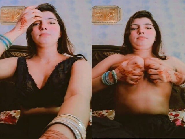 Paki maal topless sexy boobs showing viral MMS